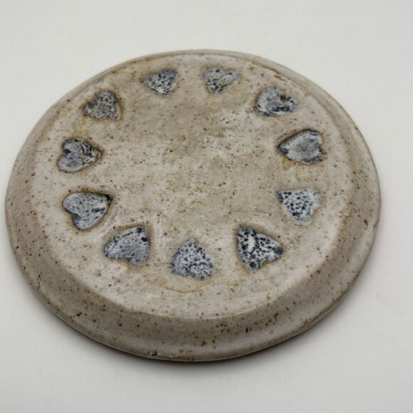 Blue Hearts Studio Pottery Fay Krapf Frieden Dorf Wall Hanging Stoneware Plaque - Picture 1 of 3